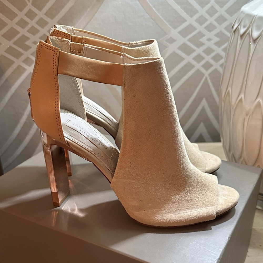 BCBG Beige Open-Toe Heels - Picture 3 of 6
